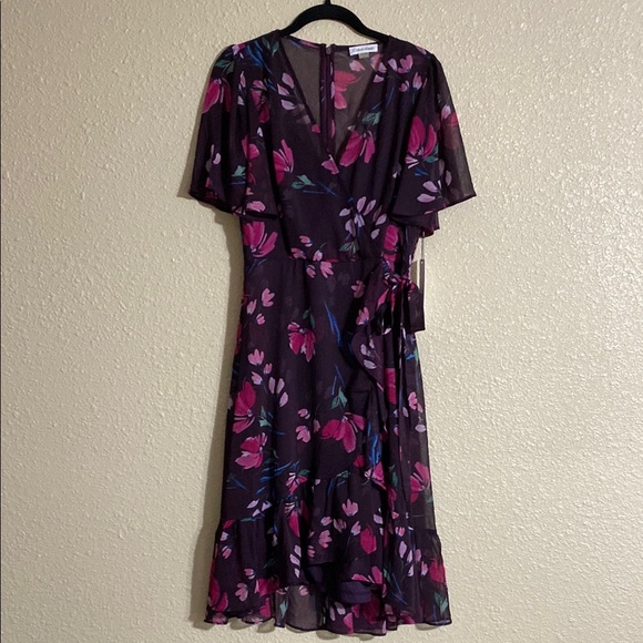 NWT Calvin Klein Floral Flutter Sleeve Faux Wrap Dress Size 4 - Picture 4 of 15